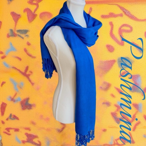 Vibrant Blue Pashmina Shawl - Picture 6 of 8